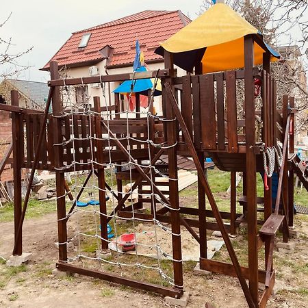 Leaganul Bucovinei Guest House Szucsáva Kültér fotó