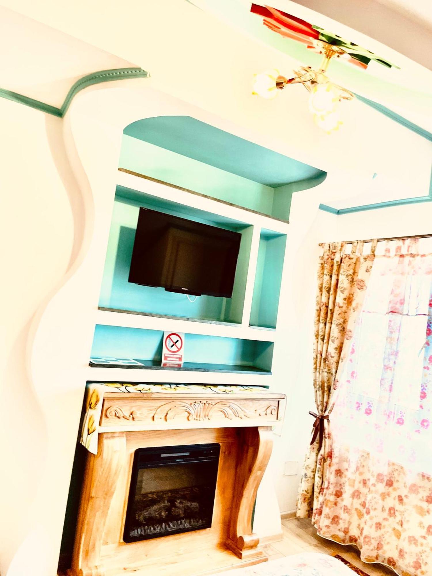 Leaganul Bucovinei Guest House Szucsáva Kültér fotó