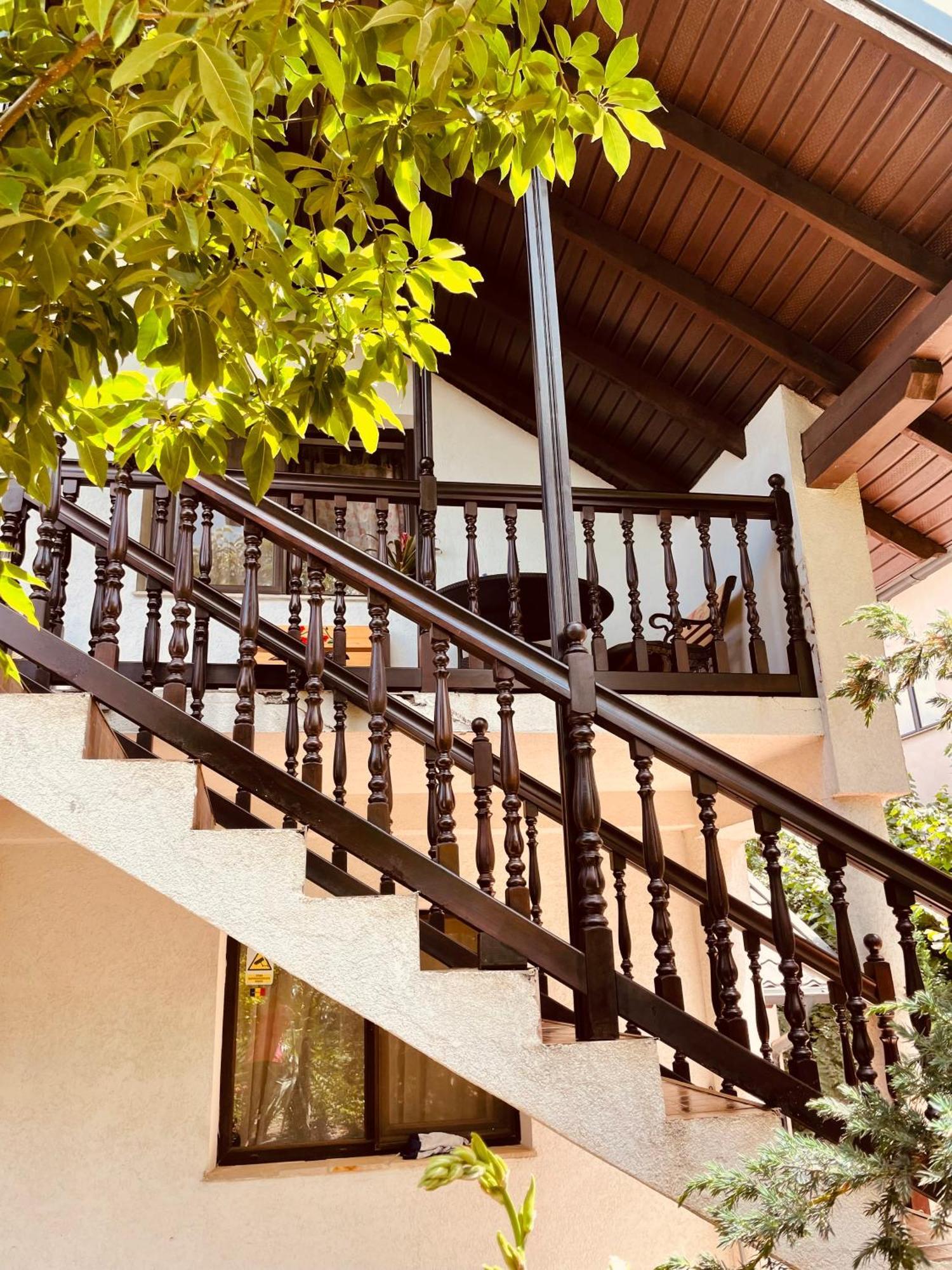 Leaganul Bucovinei Guest House Szucsáva Kültér fotó