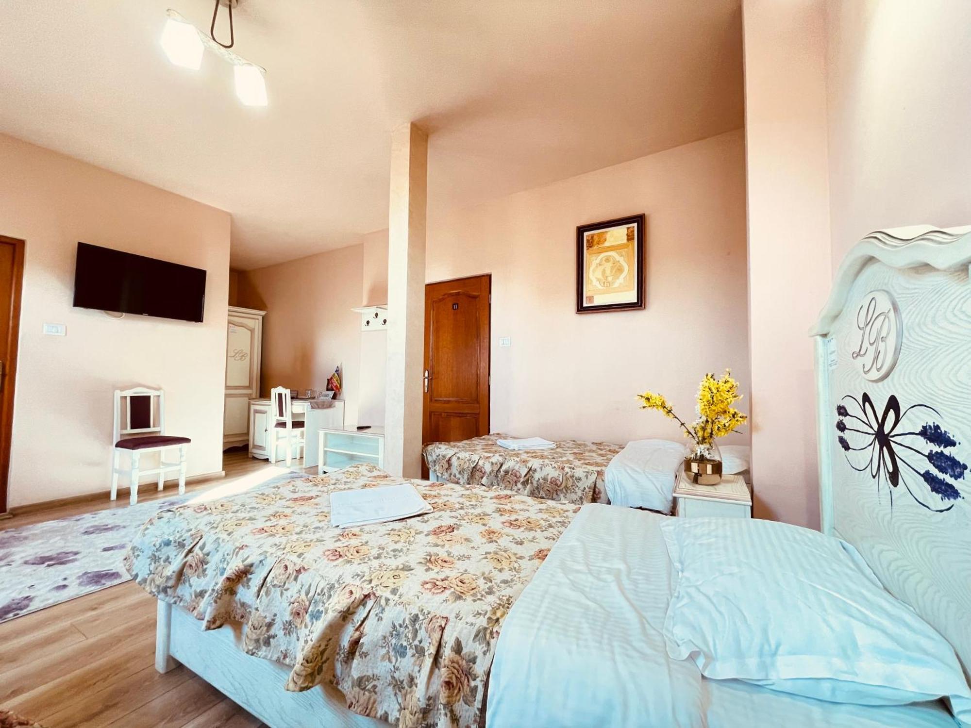 Leaganul Bucovinei Guest House Szucsáva Szoba fotó