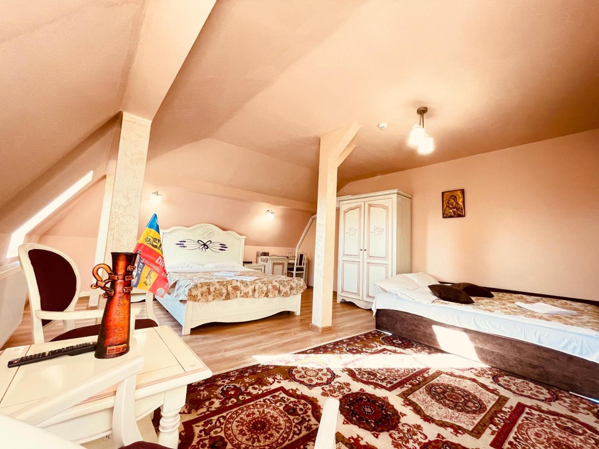 Leaganul Bucovinei Guest House Szucsáva Szoba fotó